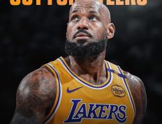 开云体育-NBA湖人主帅：詹姆斯再也不是首发球员