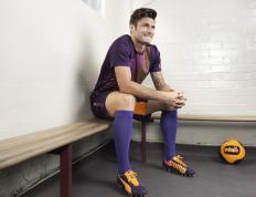 开云体育登录-王权更迭之夜，当欧文在总决赛的刀锋上舞蹈