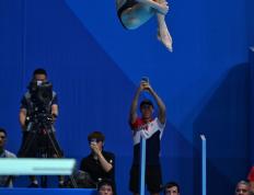 开云体育官方网站-跳水冠军在比赛中展现绝技稳获金牌