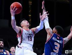 开云体育-关于卫冕冠军遭遇连败，青岛队苦战却无力回天的信息