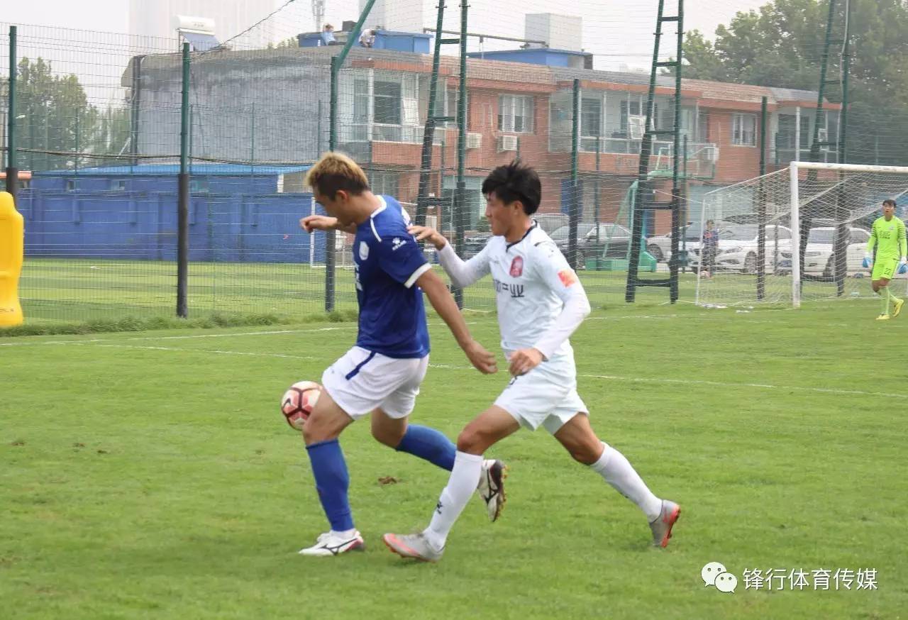 开云体育app-中后卫火力全开，连入两球帮助胜利