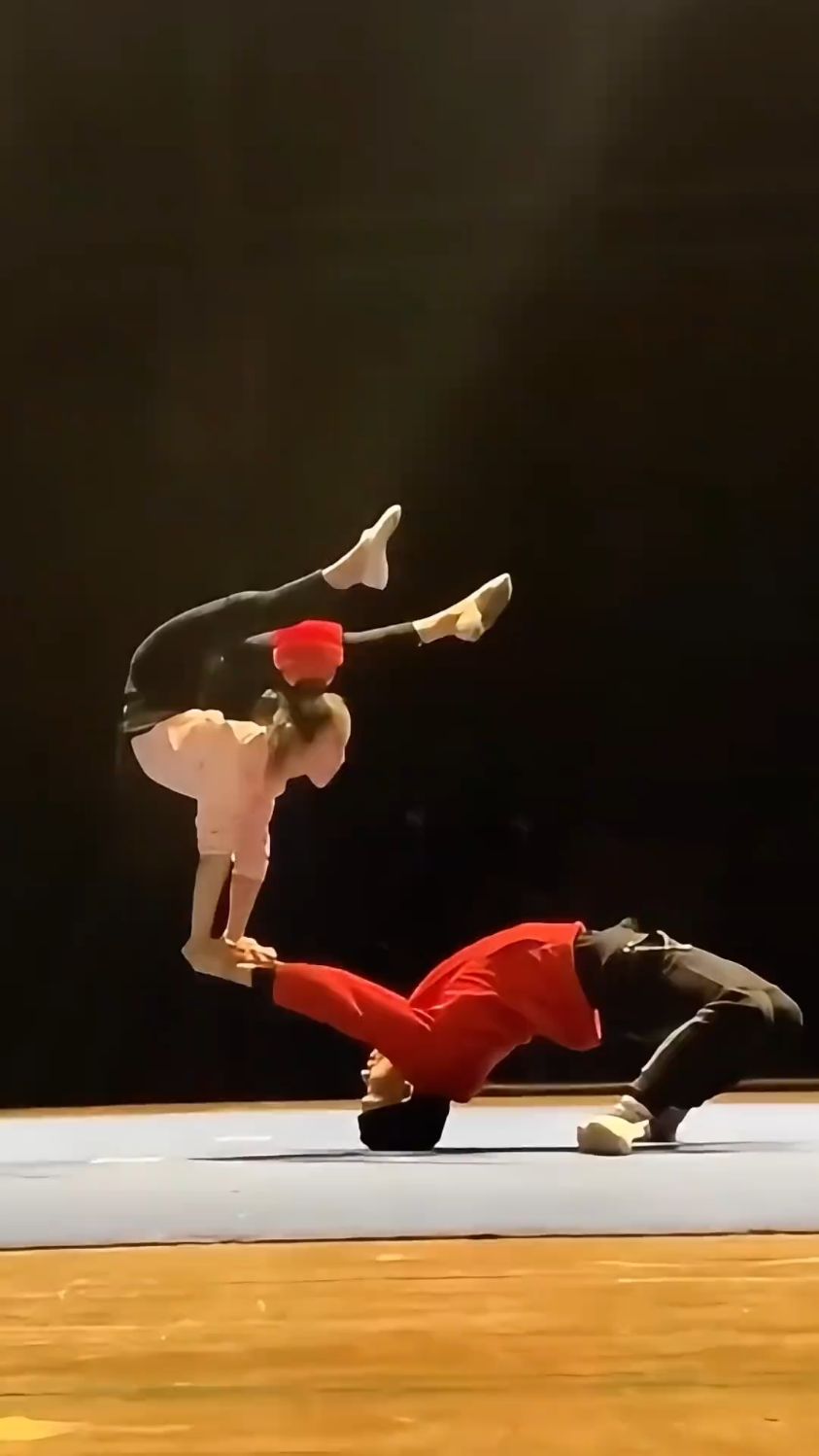 开云官方app入口-创造奇迹:柔道选手绽放风采的简单介绍