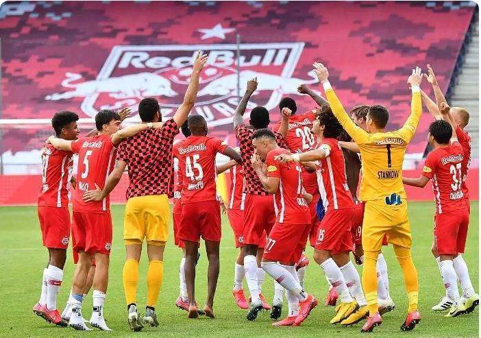 开云体育app-萨尔茨堡取得惊人的胜利,晋级8强