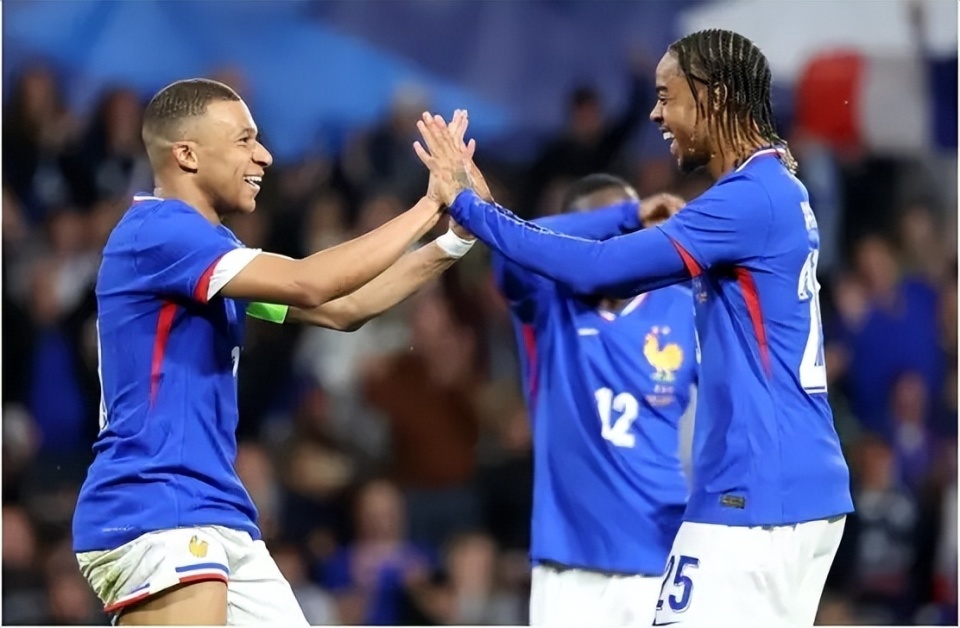 开云官方app入口-欧洲杯预选赛精彩对决：多场胜负悬念不定的简单介绍