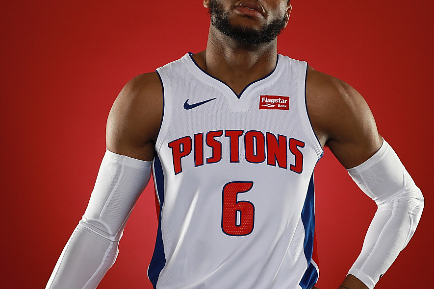 开云体育app-包含开拓者完胜开拓者，利拉德狂砍分！的词条