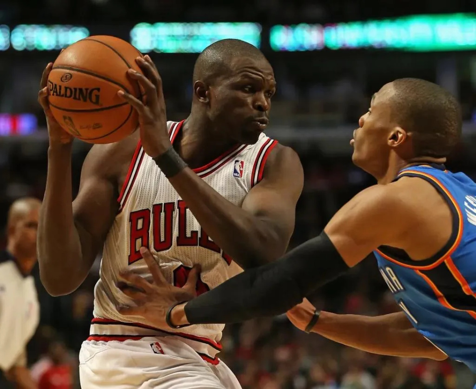 开云下载-芝加哥公牛队球员个人数据再创新高，创造历史记录的简单介绍