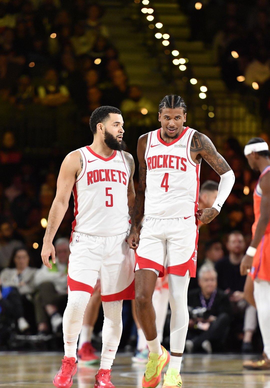 开云APP-恐怖!火箭队连续两次三分穿心,击败湖人队