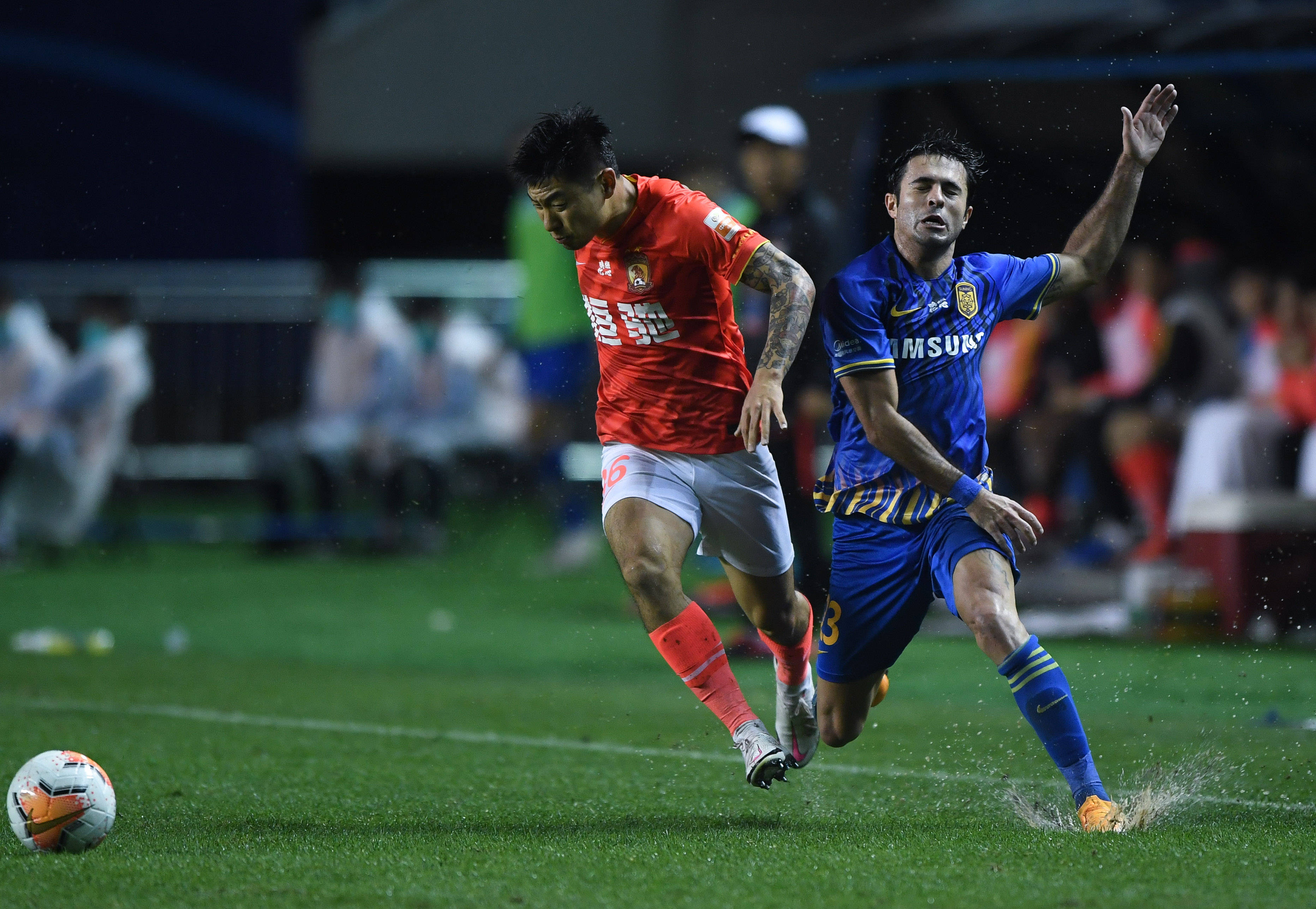 开云体育平台APP-包含江苏苏宁备战对阵广州恒大,双方实力对比备受关注的词条