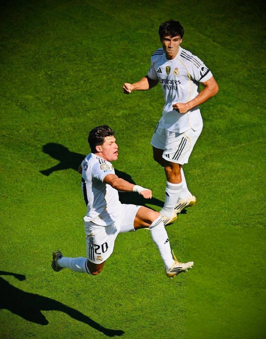 开云平台-皇马翻盘巴黎,本泽马点燃赛场