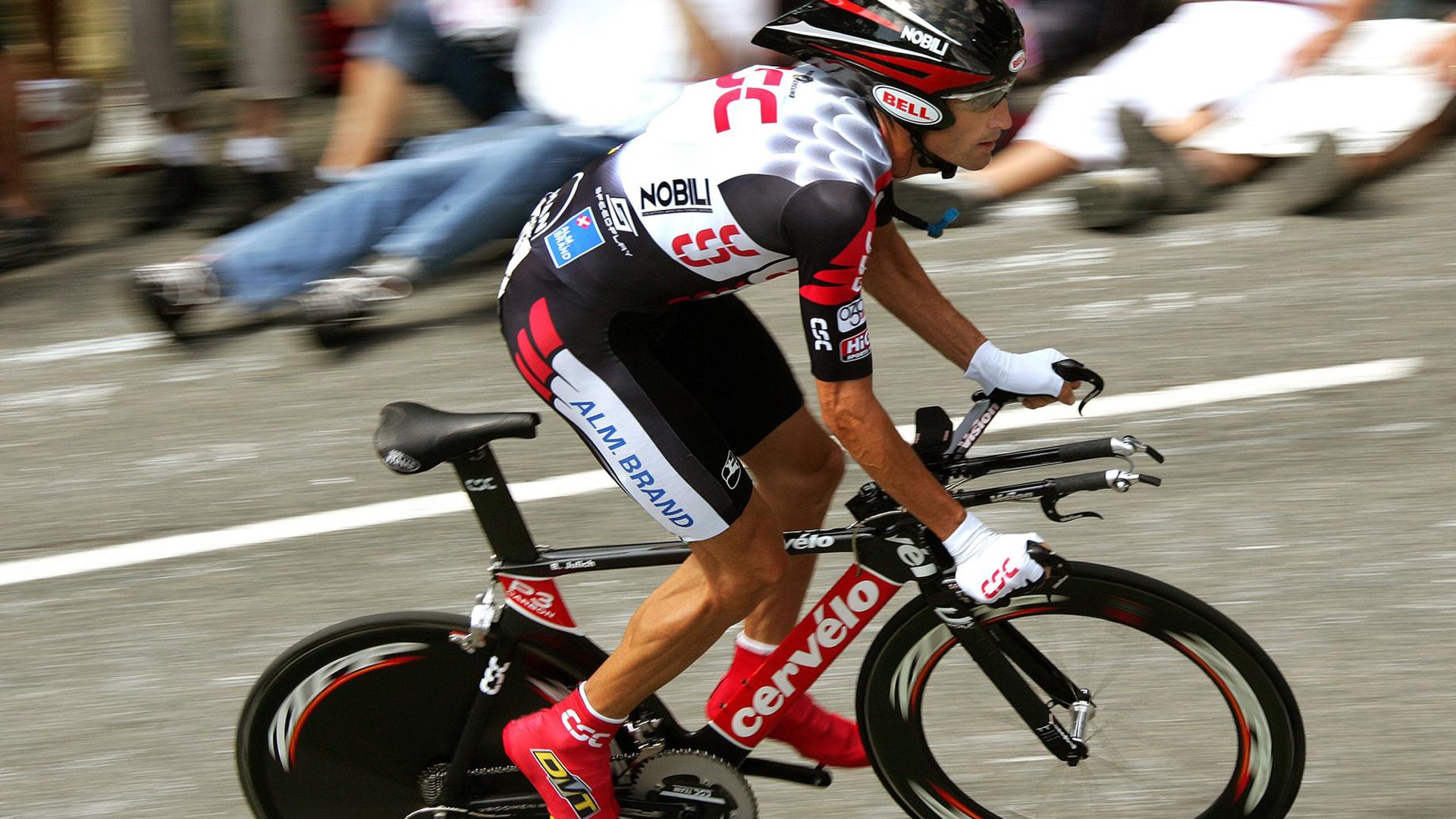 开云体育在线-淬火为刃，英格拉姆的季后赛之夜与冠军灵魂的降生